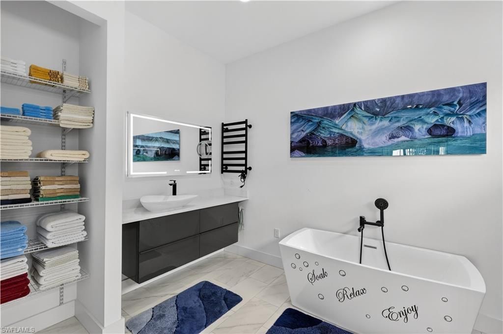 1708 SW 4th St, Cape Coral, FL 33991 Photo