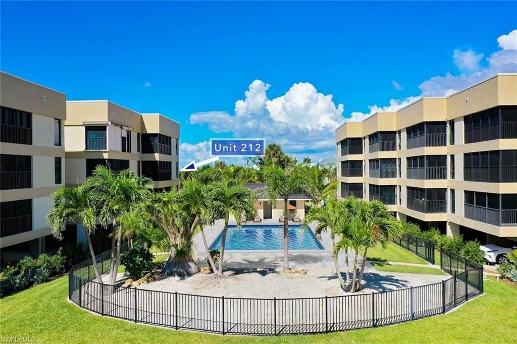 2721 W Gulf Dr, Unit 212, Sanibel, FL 33957 Photo