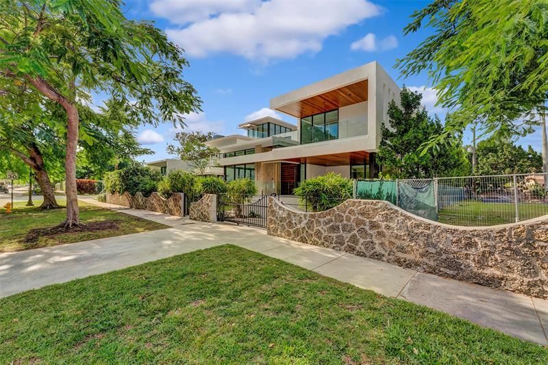 2130 S Miami Ave, Miami, FL 33129 Photo