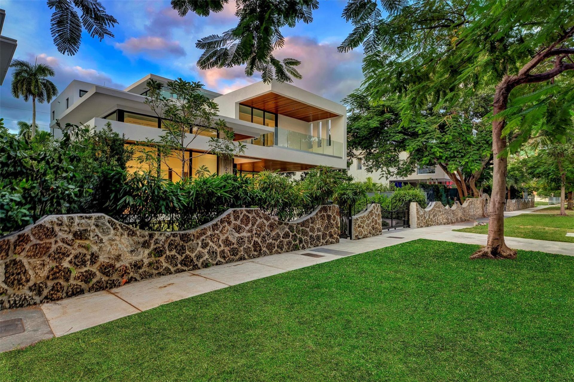 2130 Miami Avenue, Miami, FL 33129 Photo