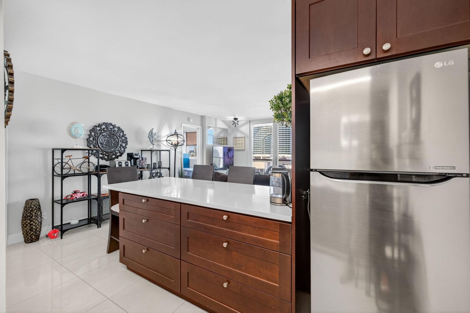 209 N Fort Lauderdale Beach Boulevard, Unit 7D, Fort Lauderdale, FL 33304 Photo