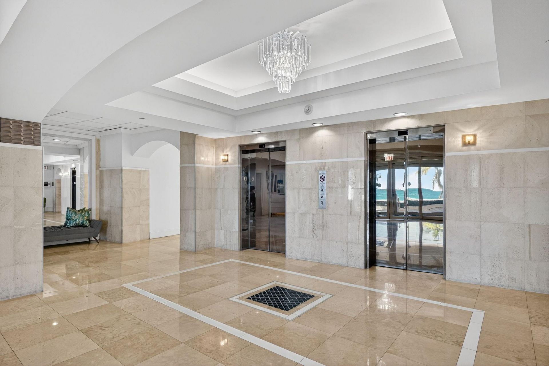 209 N Fort Lauderdale Beach Boulevard, Unit 7D, Fort Lauderdale, FL 33304 Photo