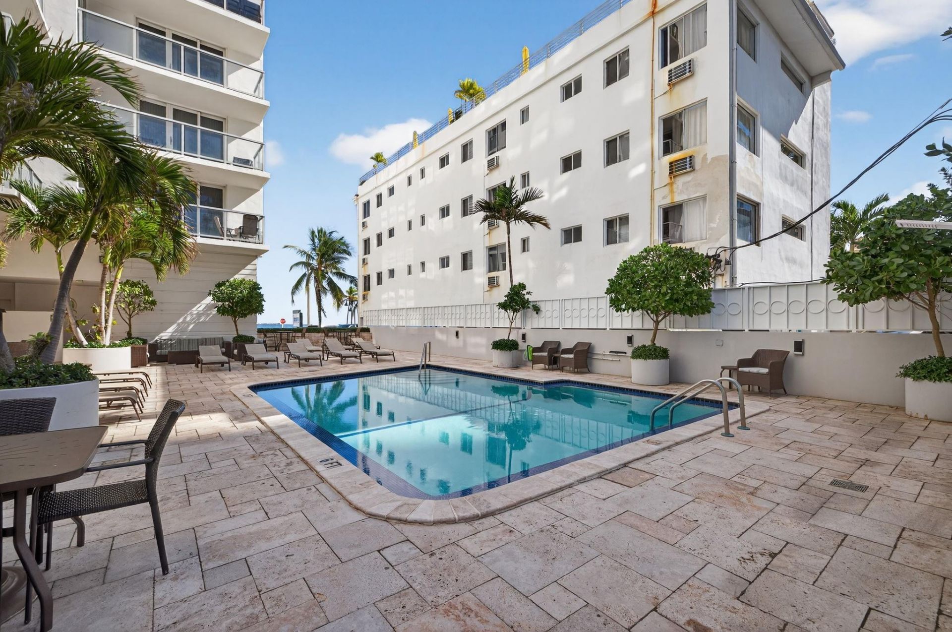 209 N Fort Lauderdale Beach Boulevard, Unit 7D, Fort Lauderdale, FL 33304 Photo