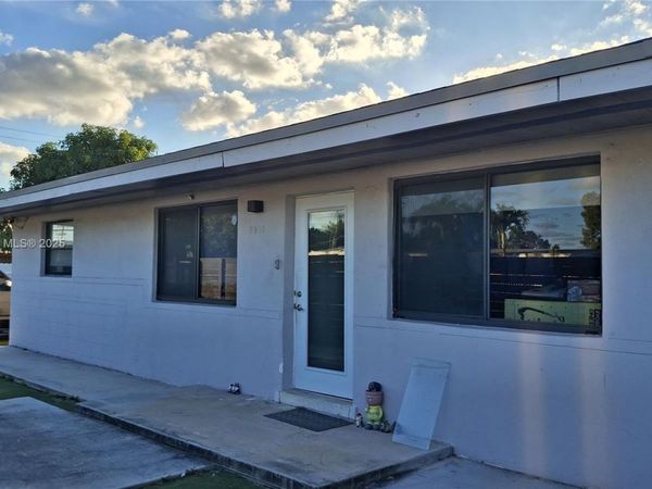 3510 NW 33rd Ave, Miami, FL 33142