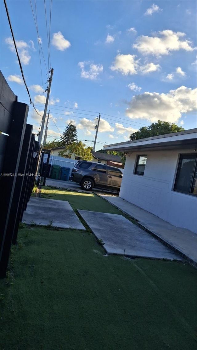 3510 NW 33rd Ave, Miami, FL 33142 Photo