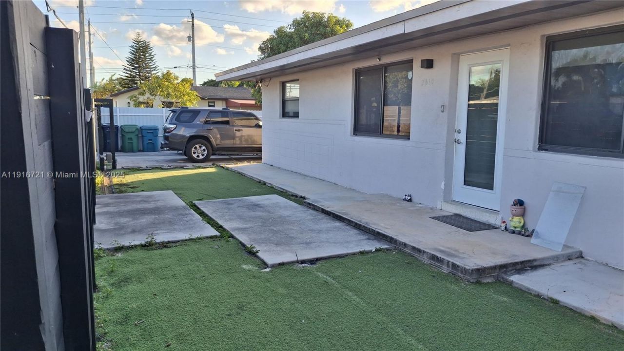 3510 NW 33rd Ave, Miami, FL 33142 Photo