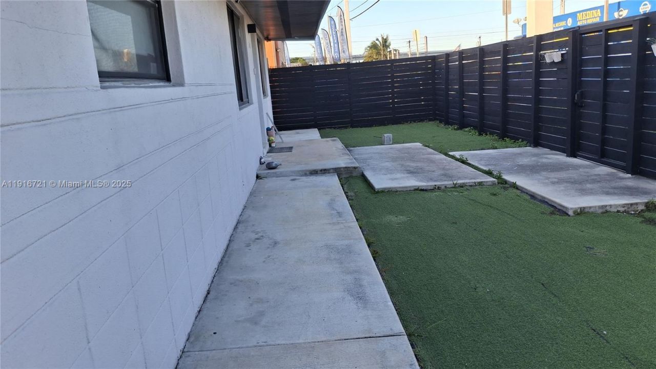 3510 NW 33rd Ave, Miami, FL 33142 Photo