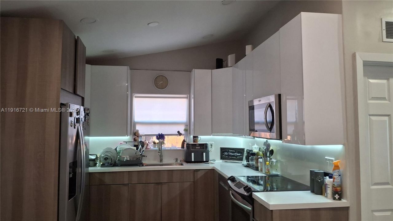 3510 NW 33rd Ave, Miami, FL 33142 Photo