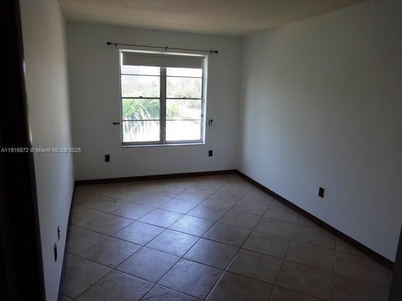 1165 98th St, Unit 403, Bay Harbor Islands, FL 33154 Photo