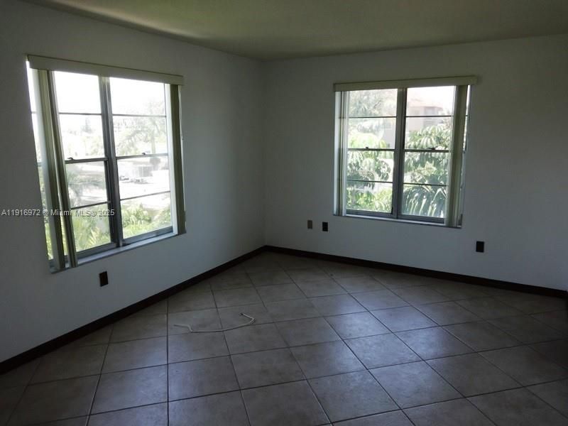 1165 98th St, Unit 403, Bay Harbor Islands, FL 33154 Photo