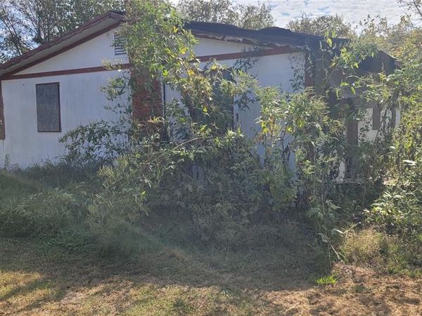 9999 County Road 2884, Marlin, TX 76661