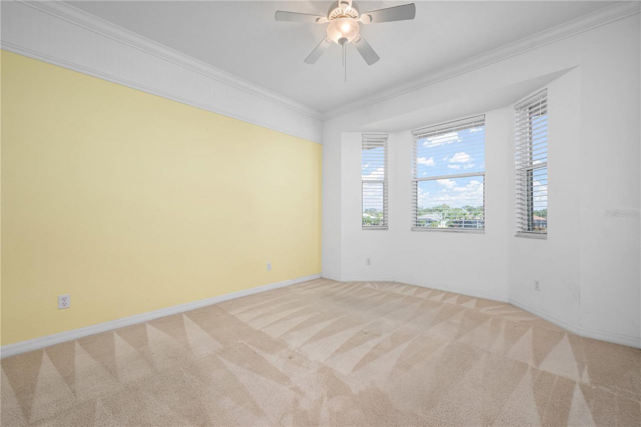 915 Fairwaycove Lane, Unit 204, Bradenton, FL 34212 Photo