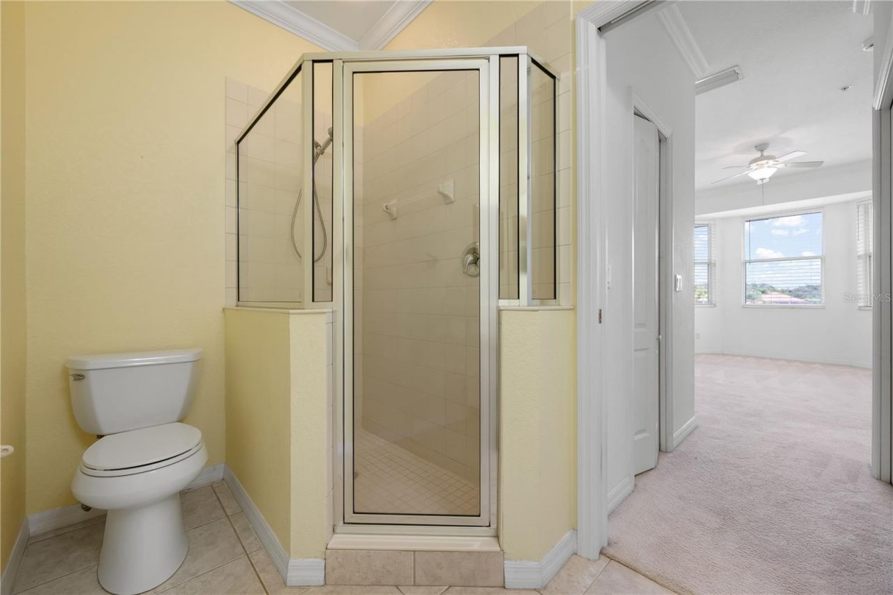 915 Fairwaycove Lane, Unit 204, Bradenton, FL 34212 Photo