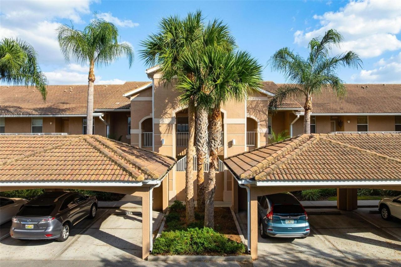 915 Fairwaycove Lane, Unit 204, Bradenton, FL 34212 Photo