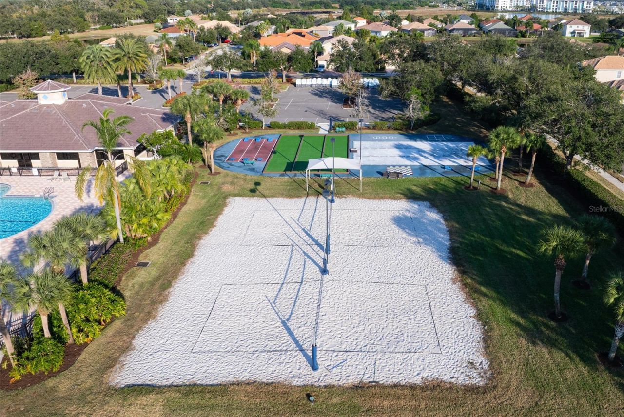 915 Fairwaycove Lane, Unit 204, Bradenton, FL 34212 Photo