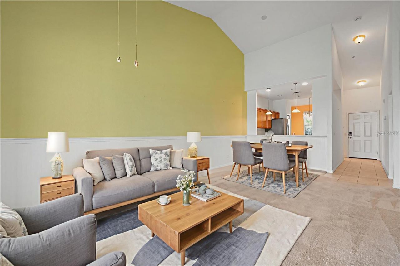 915 Fairwaycove Lane, Unit 204, Bradenton, FL 34212 Photo