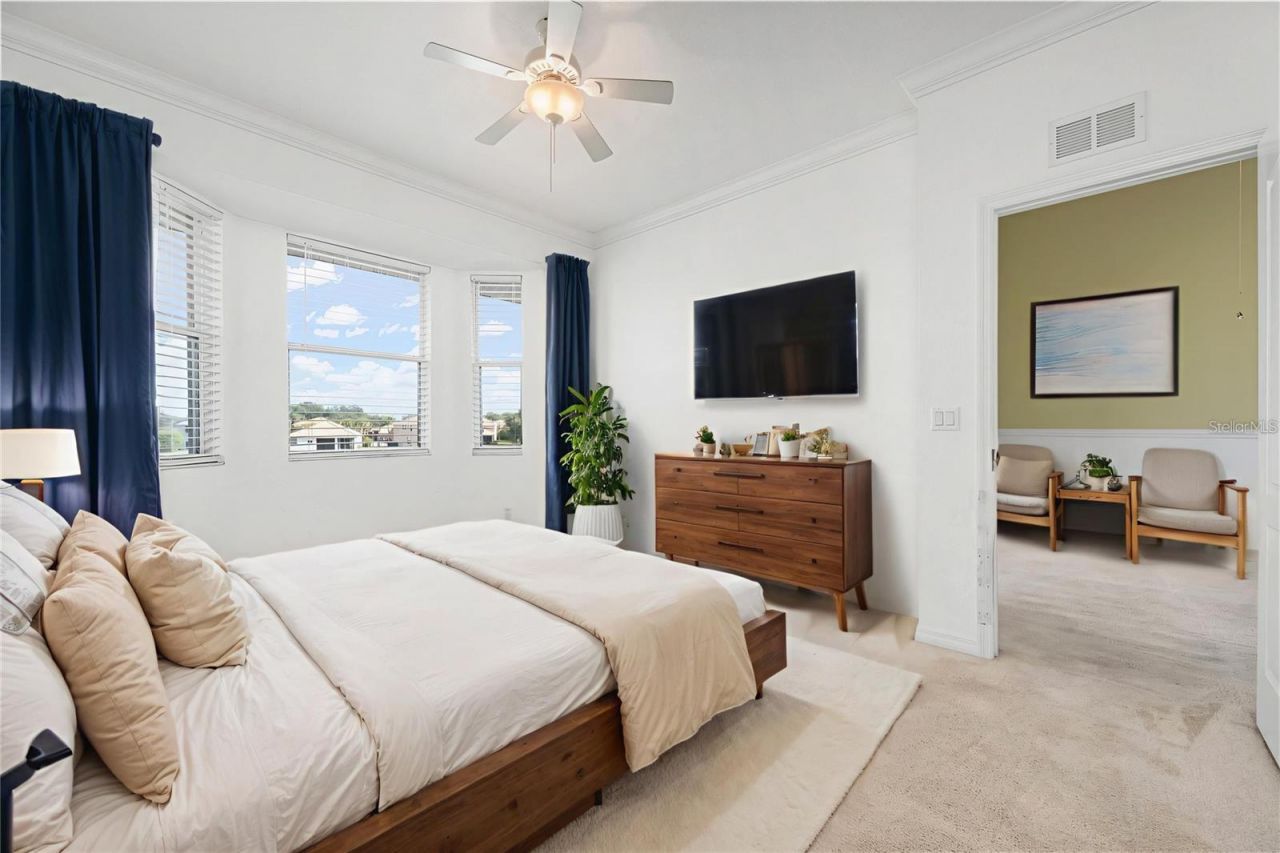 915 Fairwaycove Lane, Unit 204, Bradenton, FL 34212 Photo