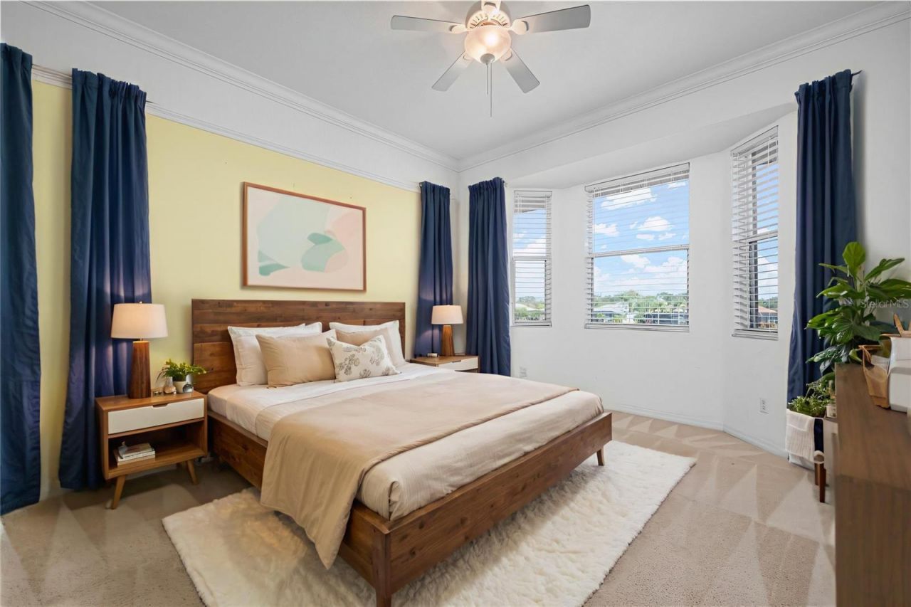 915 Fairwaycove Lane, Unit 204, Bradenton, FL 34212 Photo