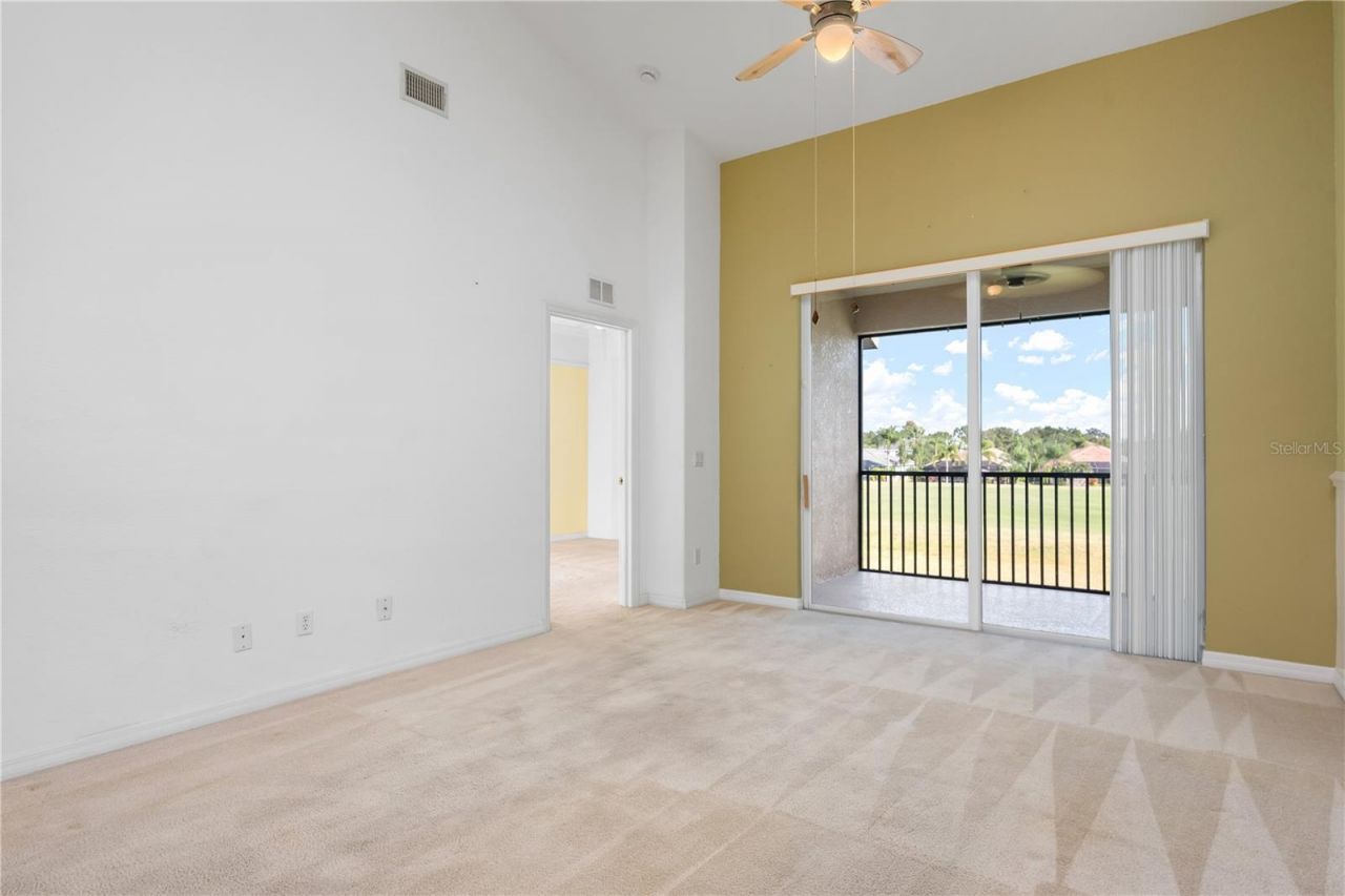 915 Fairwaycove Lane, Unit 204, Bradenton, FL 34212 Photo