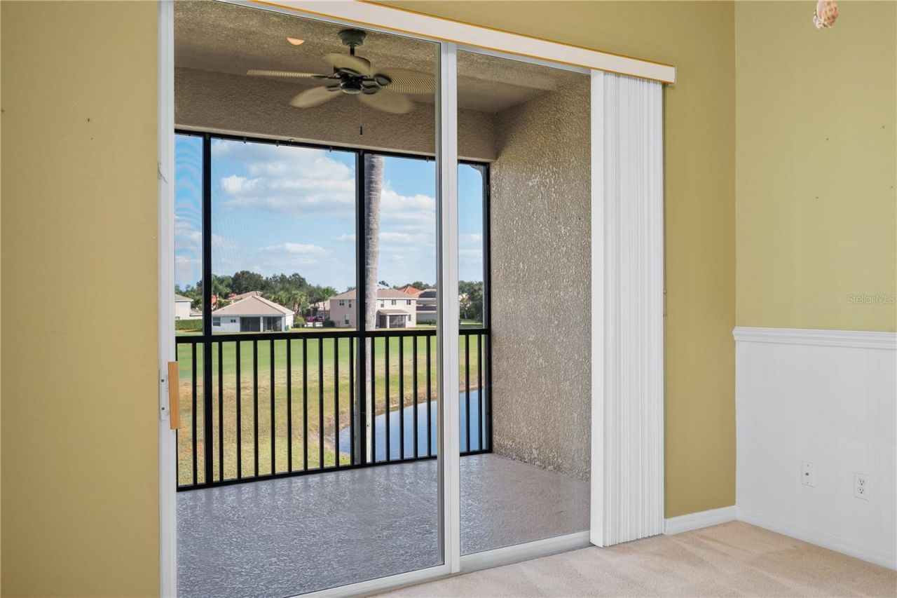 915 Fairwaycove Lane, Unit 204, Bradenton, FL 34212 Photo