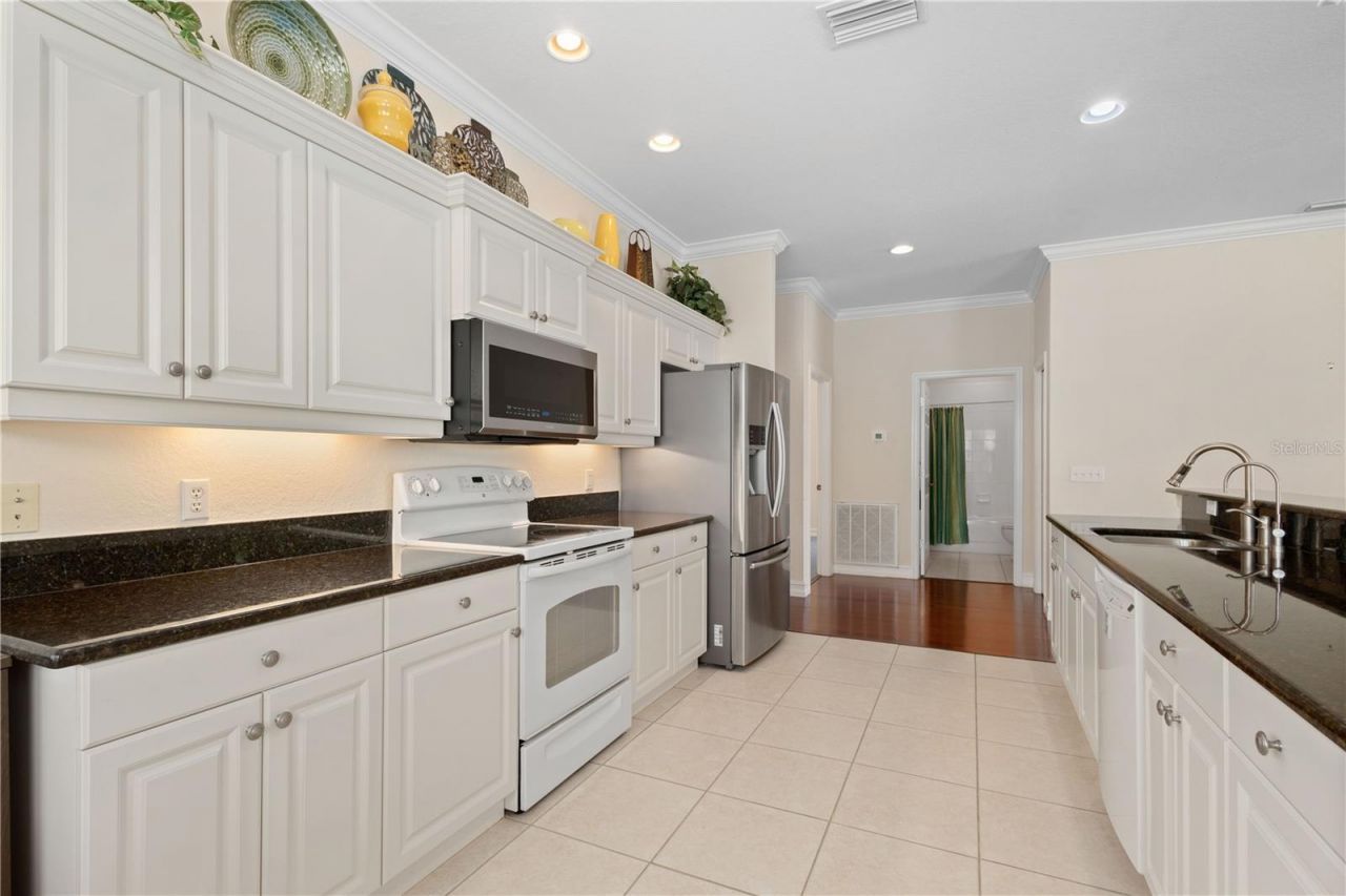 25555 Heritage Lake Boulevard, Unit 27, Punta Gorda, FL 33983 Photo