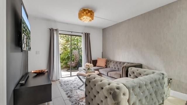 2907 NE 8th Ter, Unit 101, Wilton Manors, FL 33334 Photo