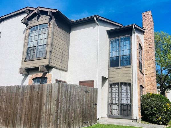 611 Oriole Boulevard, Unit 1404, Duncanville, TX 75116