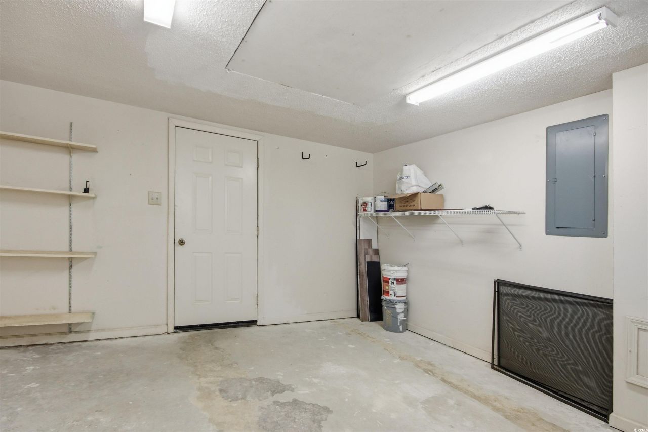 740 Tall Oaks Ct. Photo 35