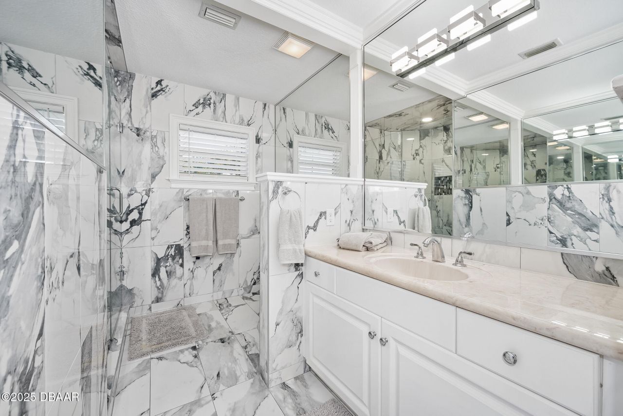 2432 Dodge Drive, Daytona Beach, FL 32118 Photo