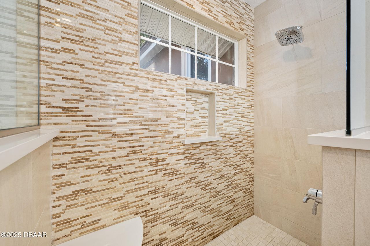 2432 Dodge Drive, Daytona Beach, FL 32118 Photo