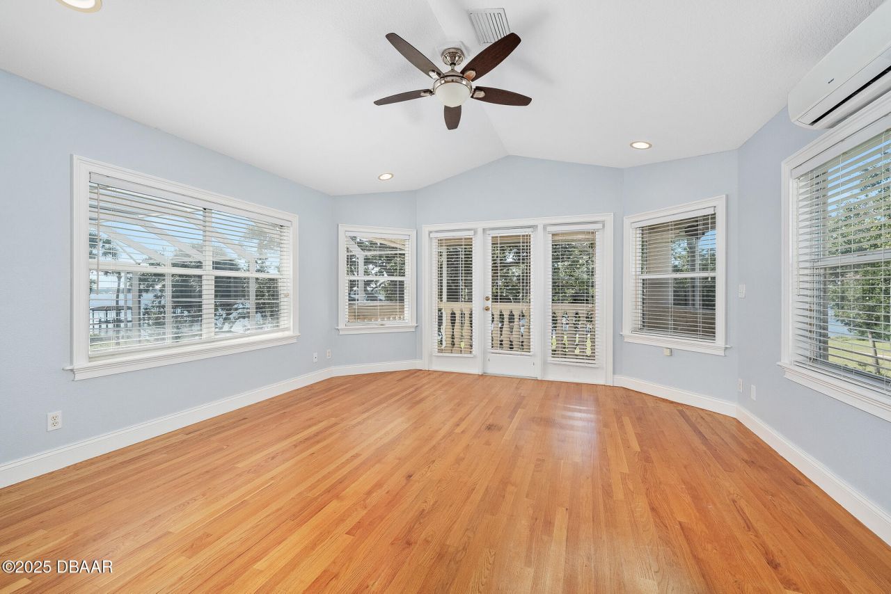 2432 Dodge Drive, Daytona Beach, FL 32118 Photo