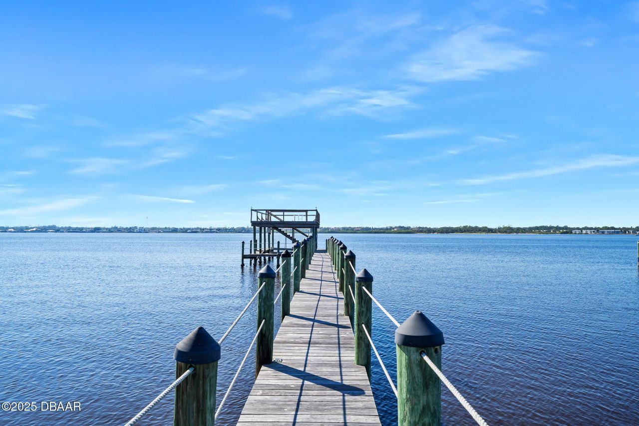 2432 Dodge Drive, Daytona Beach, FL 32118 Photo