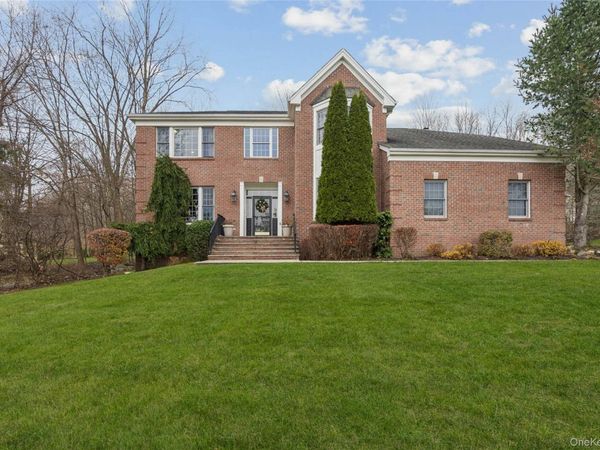 51 Cedar Drive, Tuxedo Park, NY 10987