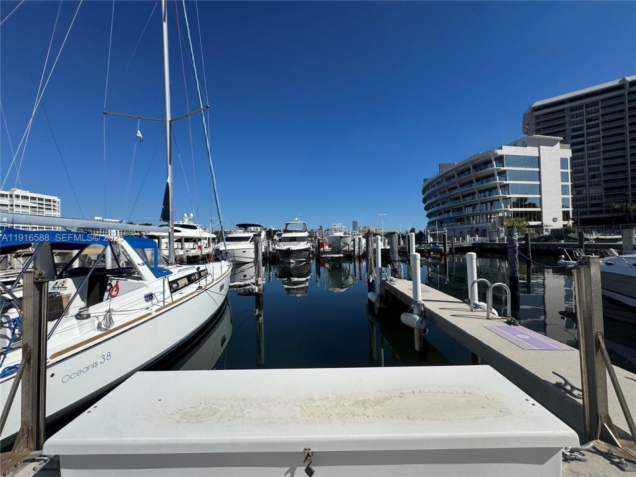 4 Grove Isle Dr. #d-13, Miami, FL 33133 Photo