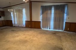 242 Bluebird Lane photo 4