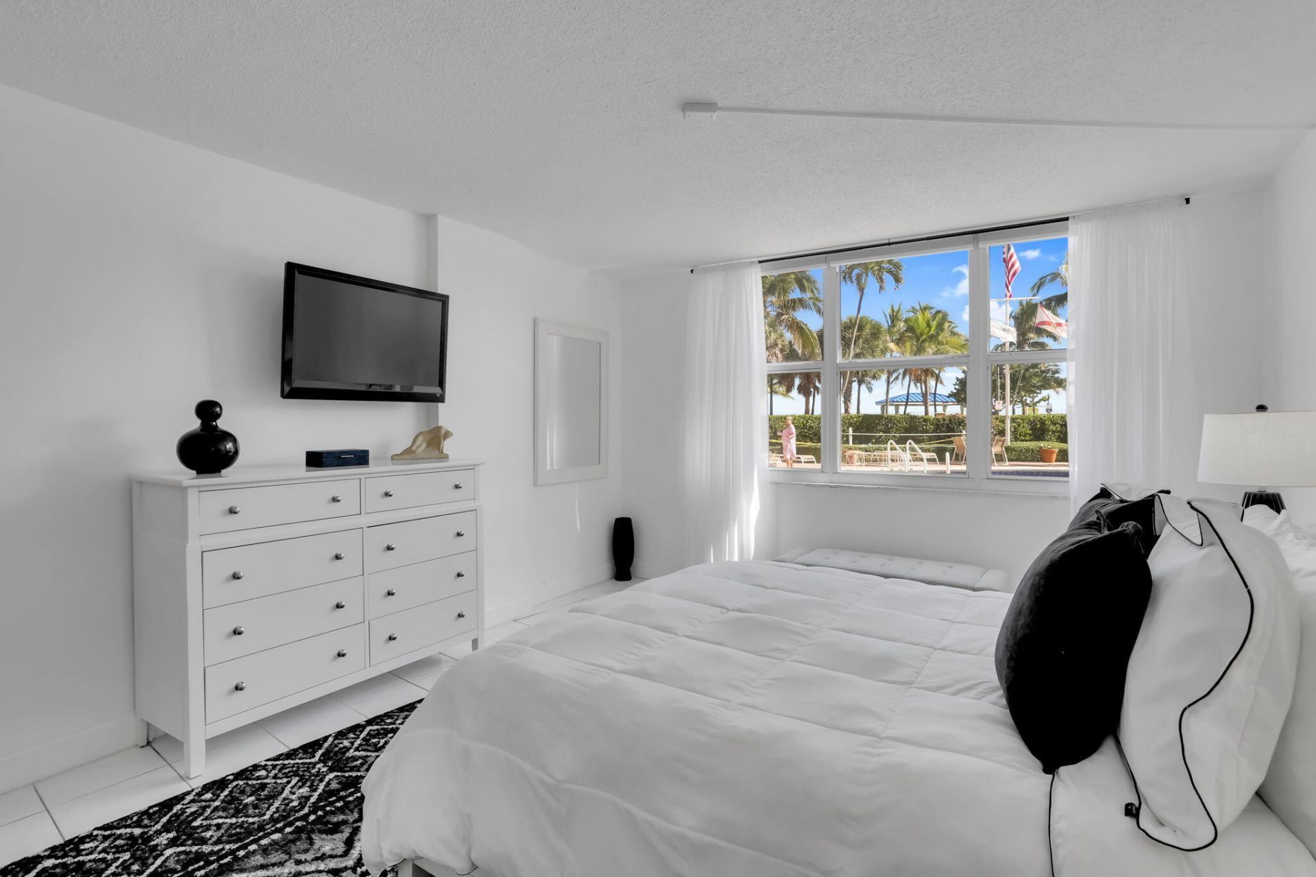 328 N Ocean Boulevard, Unit 104, Pompano Beach, FL 33062 Photo