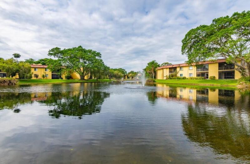 906 SW 9th Street Circle, Unit 204, Boca Raton, FL 33486 Photo