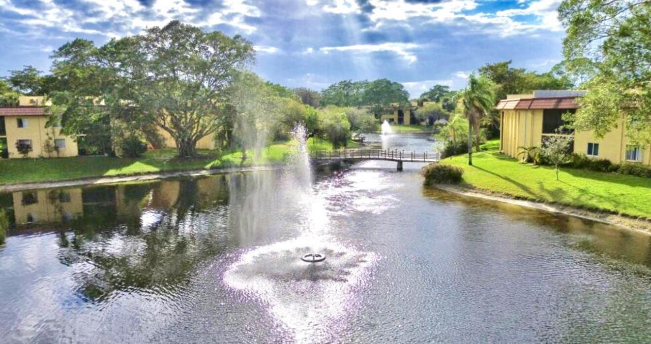 906 SW 9th Street Circle, Unit 204, Boca Raton, FL 33486 Photo