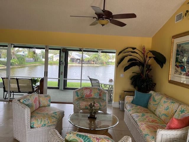 10691 SE Jupiter Narrows Drive, Hobe Sound, FL 33455 Photo