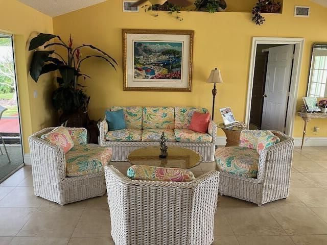 10691 SE Jupiter Narrows Drive, Hobe Sound, FL 33455 Photo