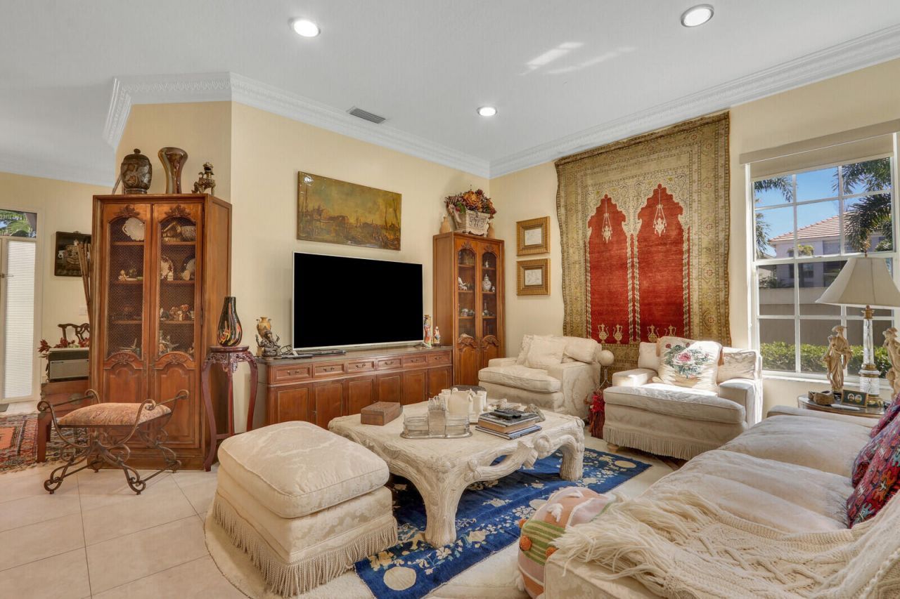 8241 Heritage Club Drive, West Palm Beach, FL 33412 Photo
