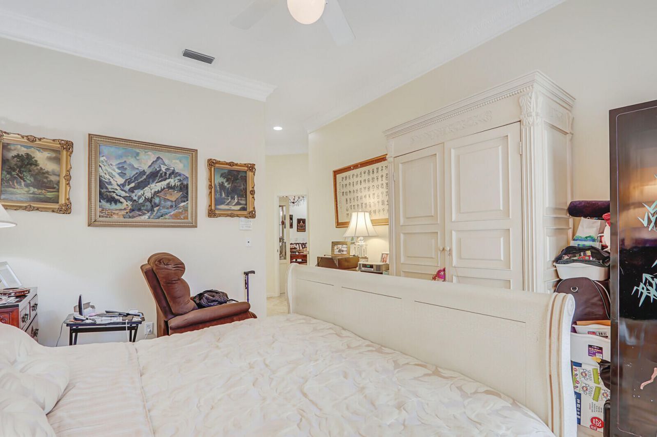 8241 Heritage Club Drive, West Palm Beach, FL 33412 Photo