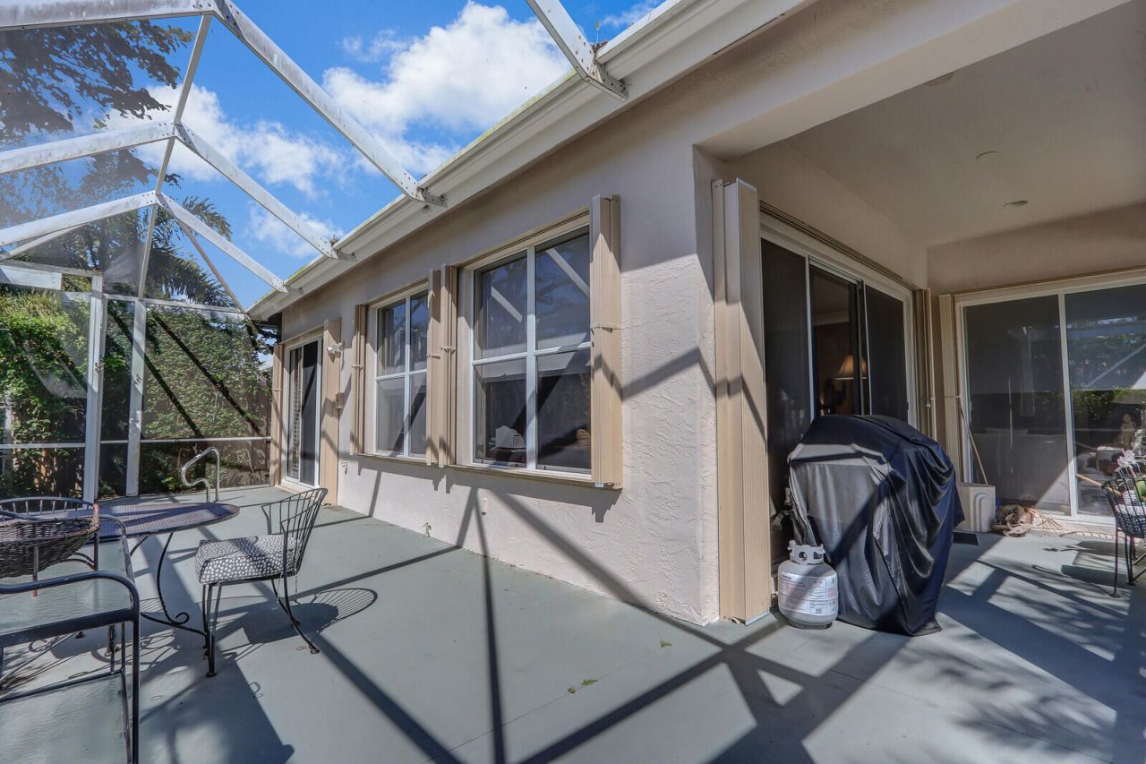 8241 Heritage Club Drive, West Palm Beach, FL 33412 Photo