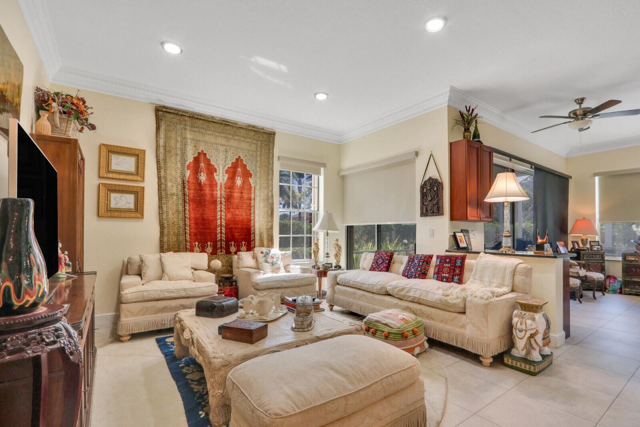 8241 Heritage Club Drive, West Palm Beach, FL 33412 Photo