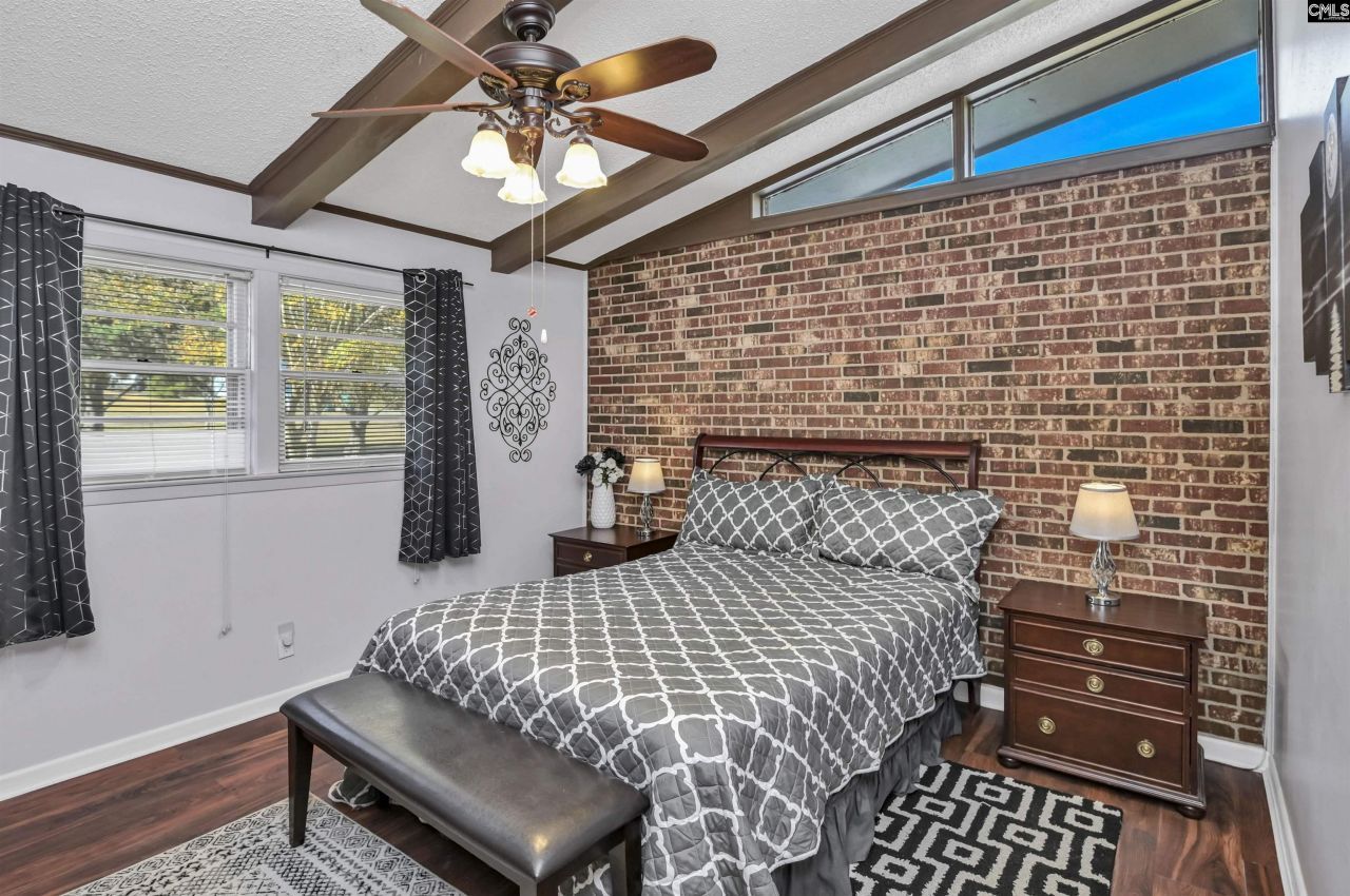 512 Kendall Drive Photo 17