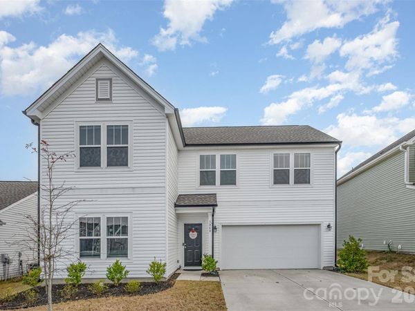 3048 Pinehills Way, Mount Holly, NC 28120