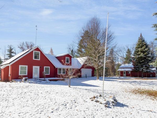 650 Linda Drive, Harrison, MI 48625