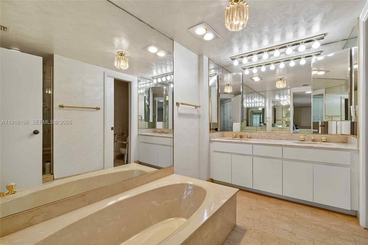 2 Grove Isle Dr, Unit B1804, Coconut Grove, FL 33133 Photo