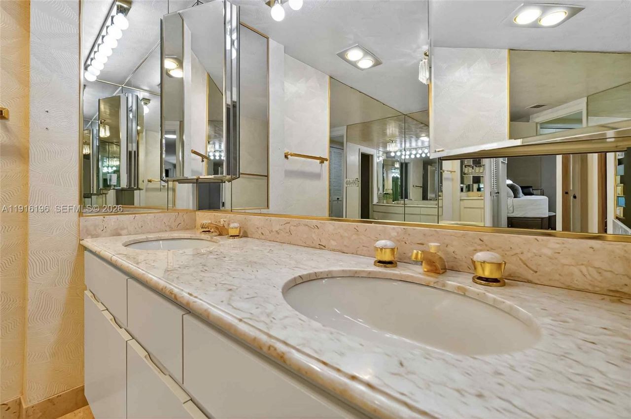 2 Grove Isle Dr, Unit B1804, Coconut Grove, FL 33133 Photo