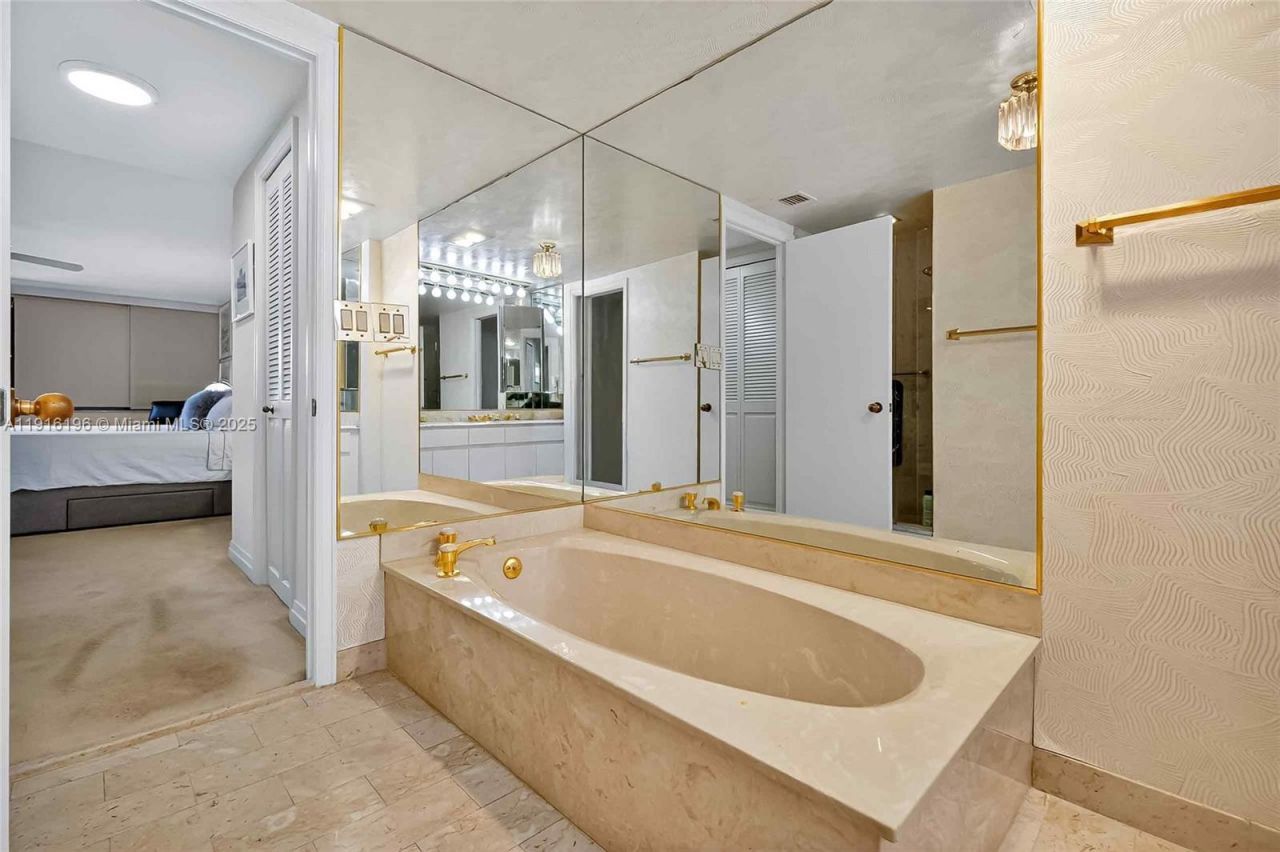 2 Grove Isle Dr, Unit B1804, Coconut Grove, FL 33133 Photo